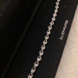 Sterling silver bracelet, brand new!